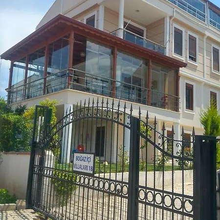 Flora Maya House *
